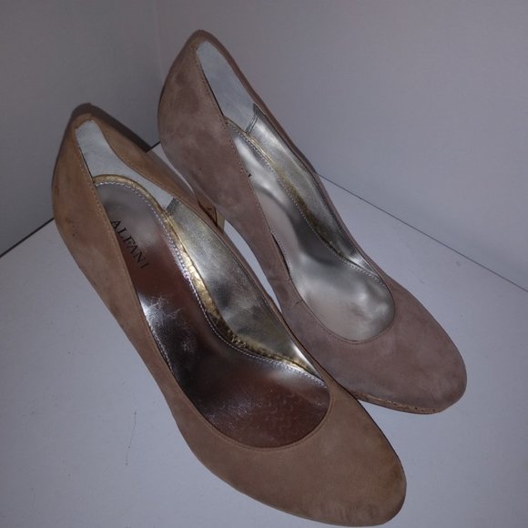 Alfani Maddy Platform Tan with Cork Heels - Picture 2 of 2